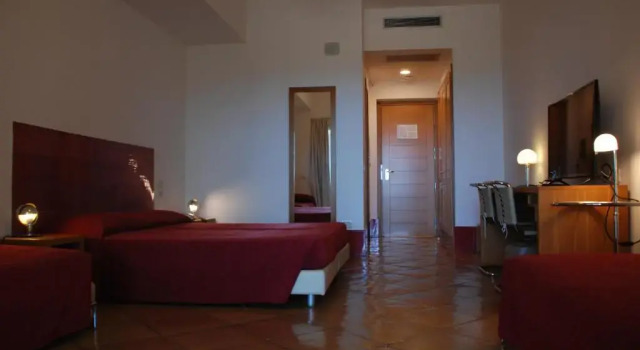 Люкс Hotel Grotta di Tiberio