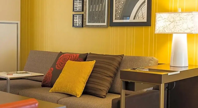 Четырёхместный люкс c 1 комнатой с видом на город Residence Inn by Marriott Ottawa Airport
