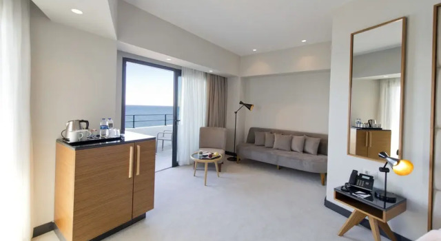 Двухместный люкс Honeymoon с видом на город Ramada Plaza Hotel & Spa Trabzon