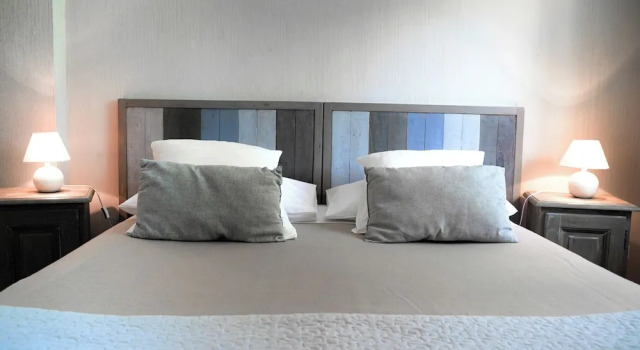 Номер Standard Logis Hôtel Restaurant Le Domaine de lEau Vive