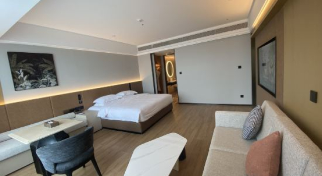 Люкс Royal MEHOOD LESTIE Hotel (Nanning Chaoyang Square Subway Station Sanjie Liangxiang)