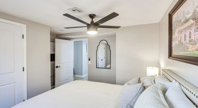 Коттедж с 3 комнатами Stylish Home < 1 Mi to Dtwn Olathe: Dogs Welcome!
