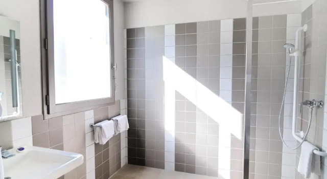 Семейный номер Standard Relais Fasthotel Port Lauragais