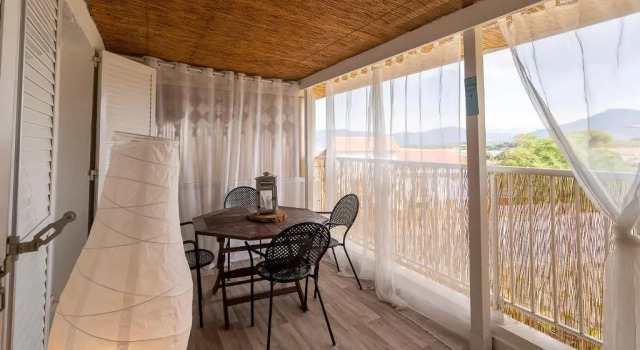 Апартаменты Comfort с видом на горы Résidence CasaBianca Porticcio - Aïtone