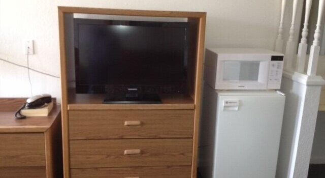 Шестиместный семейный номер Standard Town House Motel