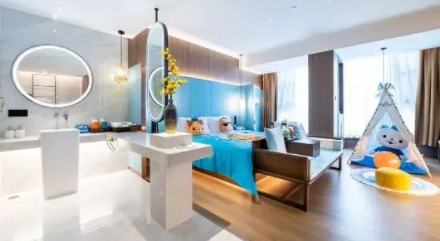 Семейный тент Guilin Central Palace Hotel