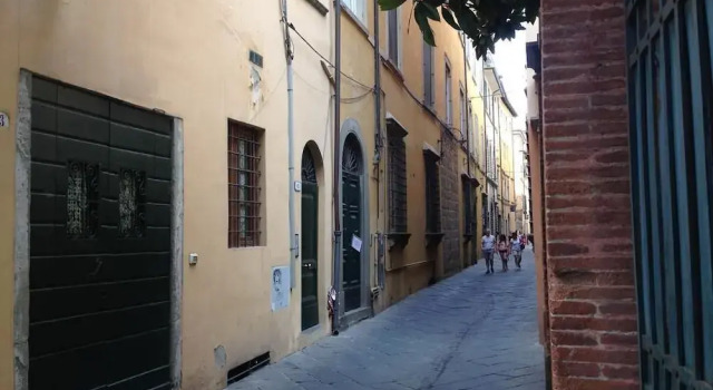 Dreaming Lucca Azzurro, Забронировать Отель Отели Лукки с парковкой, рядом с Кафедральный собор Лукки, Парковка