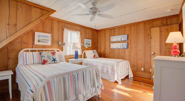 Kitchens Beach House by Peace Vacations, Reserva ahora Hotel Hoteles en Debordieu Colony con aparcamiento, Aparcamiento