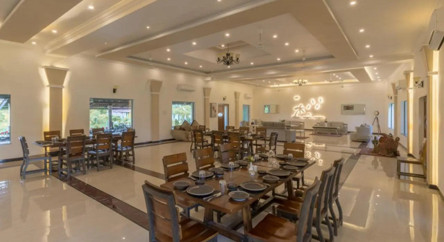 Tuli Veer Bagh Resort Turia