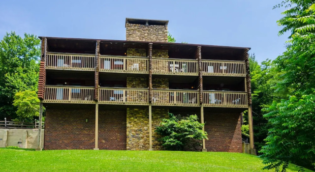 Highland Hills Motel and Cabins – A Master Hosts Resort