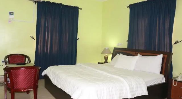 Номер Royal C'ron Hotels and Suites