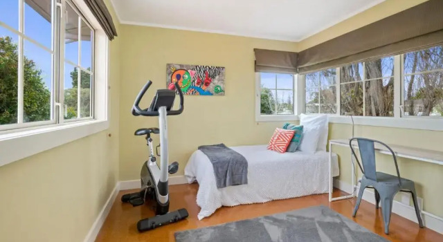 A Ray of Sunshine - Manly Holiday Home