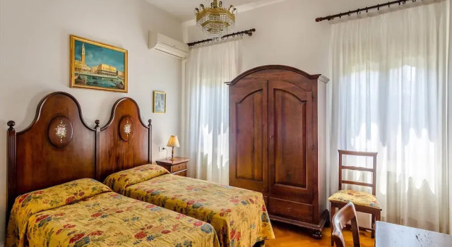 Casa Rezzonico, Забронировать Отель Дорсодуро Венеция, рядом с Accademia Bridge