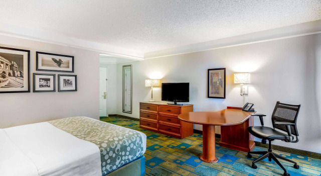 La Quinta Inn & Suites by Wyndham Fremont Silicon Valley, Book Hotel Fremont San Francisco Bay Area