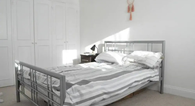 Lovely 1 Bedroom Flat in Trendy Peckham, Забронировать Отель Отели Англии 3 звезды, 3*