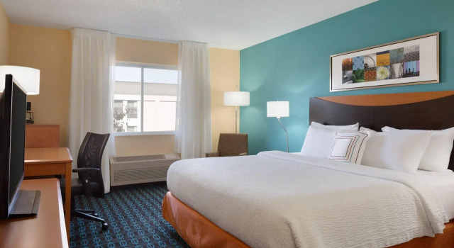 Четырёхместный номер Standard Fairfield Inn & Suites Youngstown Boardman Poland
