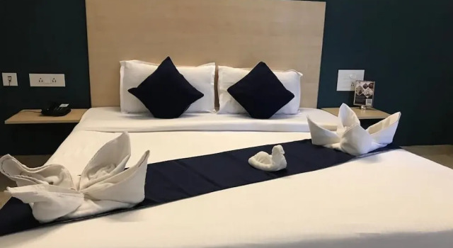Номер Standard Hotel Trance Babylon Executive Stays