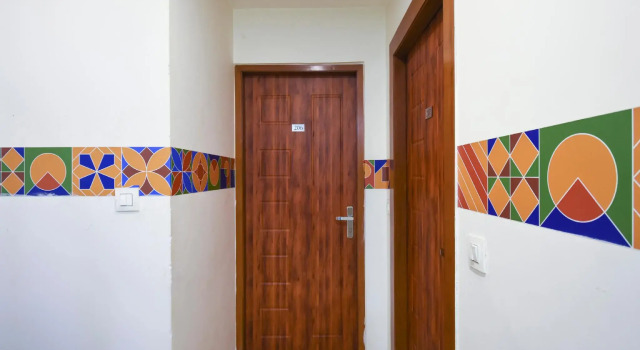 Capital O 69427 Hotel Golden Palm, Rezerwuj Hotel Panchkula Delhi