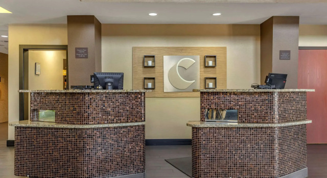 Comfort Suites Buda, Varaa Hotelli Hotellit Buda aamiaisella, Aamiainen