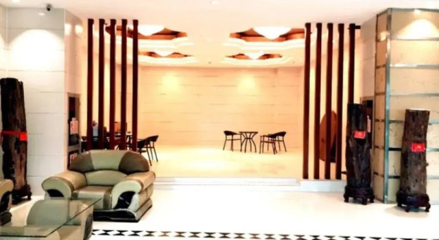 Taizhou Huadong Hotel, Book Hotel Hotels in Taizhou with Parking, Parking