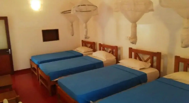 Кровать в общем номере (женский номер) Hotel Mango Garden