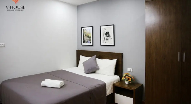V House 1 Serviced Apartment