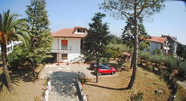 Appartamento LA SPOLA, Book Apartment Hotels in Abruzzo with Parking, Parking