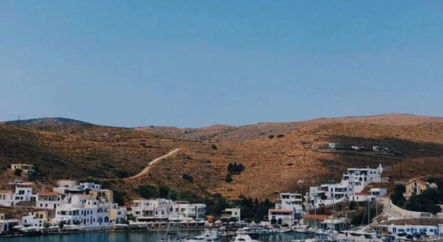 Апартаменты Theis Seafront Retreat - Loutra Seaview Bliss