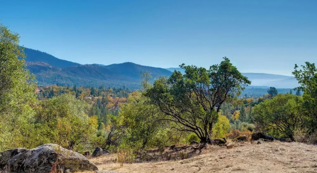 Коттедж Secluded Mountain Hideaway < 8 Miles to Bass Lake!