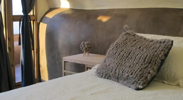 Люкс Caliu Earthship Ecolodge
