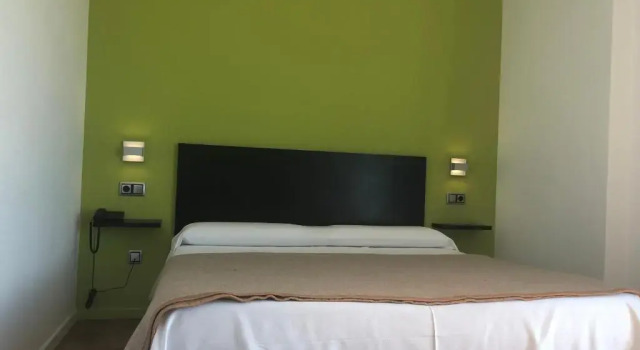 Номер Standard NRuta Ponferrada