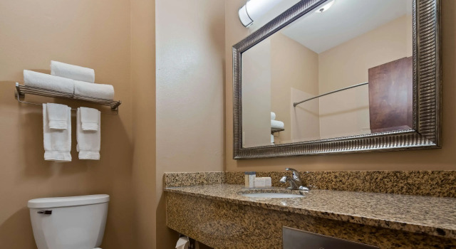 Четырёхместный люкс с 2 комнатами Best Western Plus Louisa