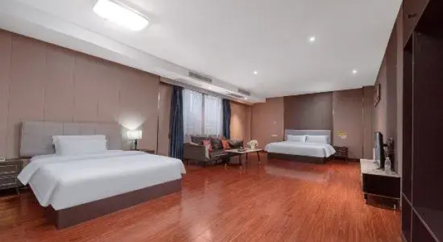 Люкс Deluxe K. Y. Hotel