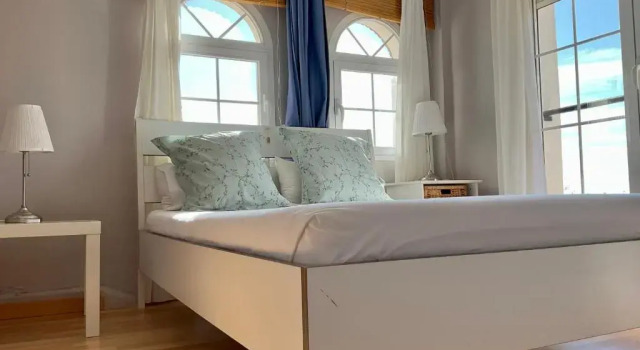 Двухместный номер с частичным видом на море At Home in Malaga Stay & Solo Travellers