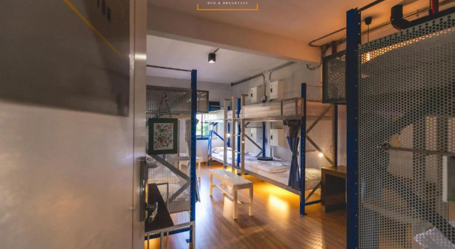 Кровать в общем номере Post Factory Bed & Breakfast