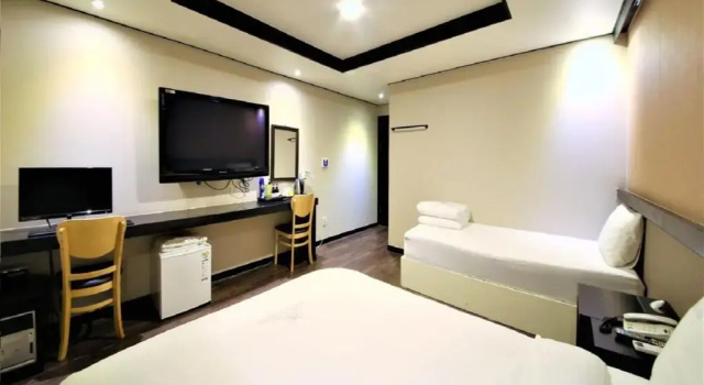 Двухместный номер Standard Elysee Hotel