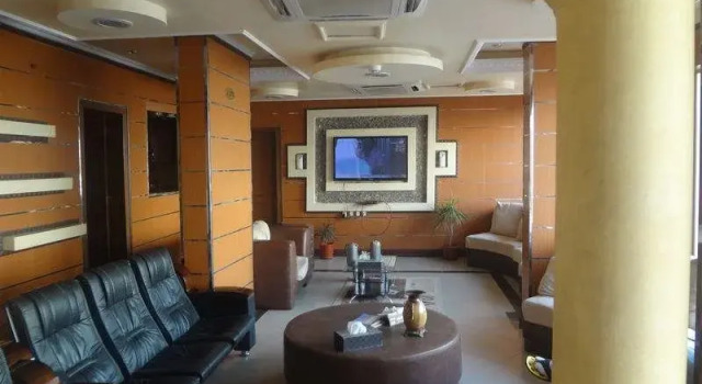 Al Dalal Palace 1, Buchen Sie Hotel Riad 