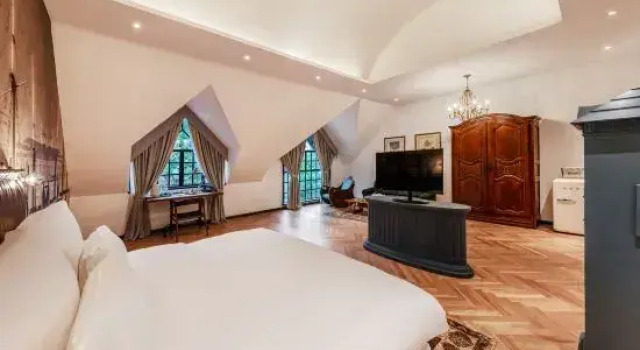Люкс Premium Busy koala Weeknd Hotel