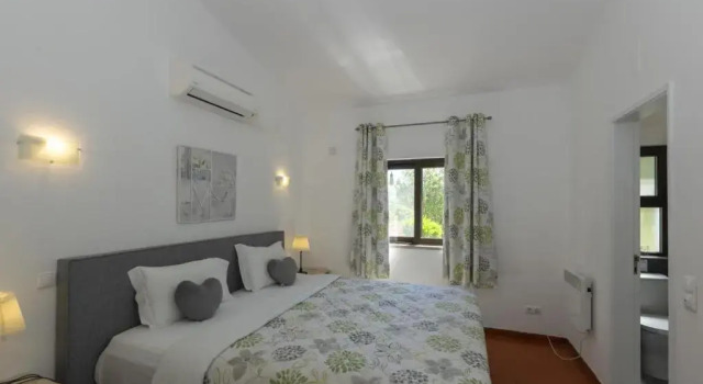 Вилла с 3 комнатами с видом на сад Rocha Brava Village Resort