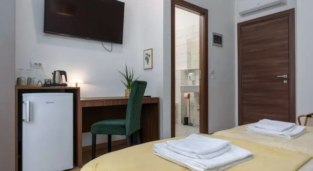 Aurora Rooms B&B Pula, Забронировать Отель Пула Pula Riviera, рядом с Pula Twin Gates