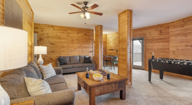 Коттедж с 5 комнатами с балконом Mountain View Lodge by AvantStay