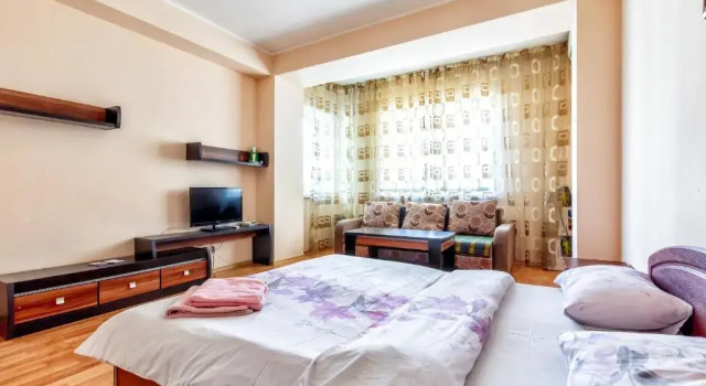 428 Apartamenty v tsentre Otlichno podhodjat dlja komandirovannyh i turistov, Prenota Appartamento Hotel a Almaty con parcheggio, Parcheggio