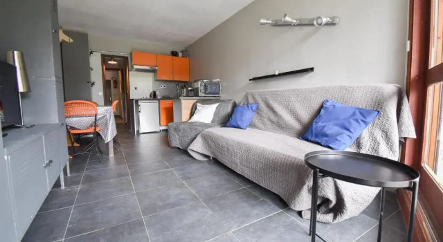 Les Balcons de Villard, Studio Chaleureux 4-6 PERS 50m des pistes, Balcon exposé Sud, DRAPS NON COMPRIS, Забронировать Отель Отели Vercors с парковкой, Парковка