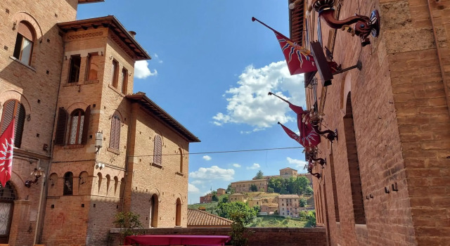 Appartamento indipendente vicino Piazza del Campo, Забронировать Апартаменты/квартира Апартаменты Сиены, рядом с Площадь Пьяцца-дель-Кампо, Апартаменты/квартира