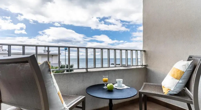 Двухместный номер Standard с балконом Hôtel du Midi Plage