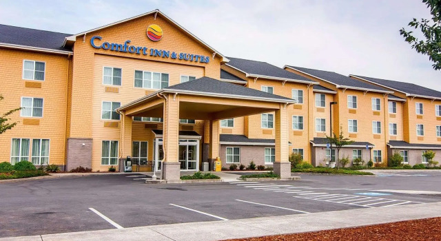 Четырёхместный номер Standard Comfort Inn & Suites Creswell