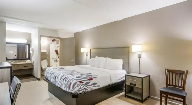 Двухместный номер Deluxe Red Roof Inn Savannah - Richmond Hill I-95