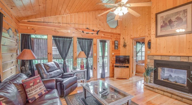 Bear Escape by Jackson Mountain Rentals