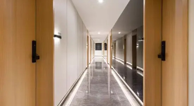 Xunmei Holiday Hotel, Rezerwuj Hotel Hotele w Shenzhen z parkingiem, Parking