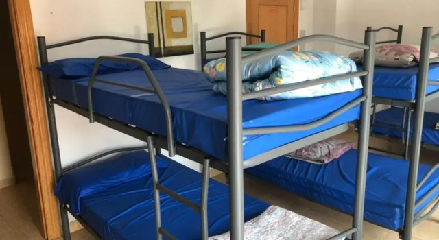 Кровать в общем номере Albergue Municipal de Agés